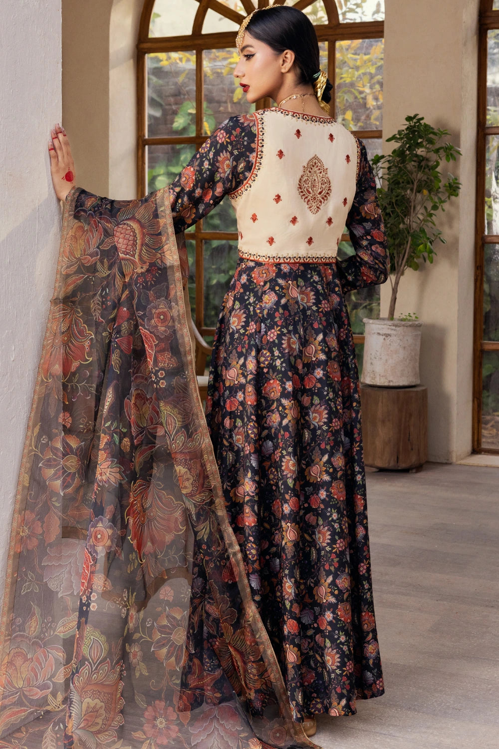 Parizad - 2 Piece - Raw Silk(Peshwas including qoti/Dupatta) - Stitched - Ghonche Official